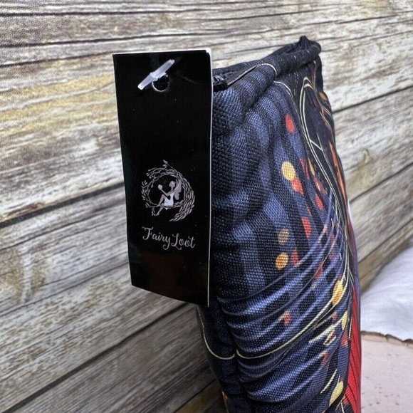 NWT FairyLoot An Ember in the Ashes Ellias & Leia Padded Book Sleeve Bag - Picture 7 of 11